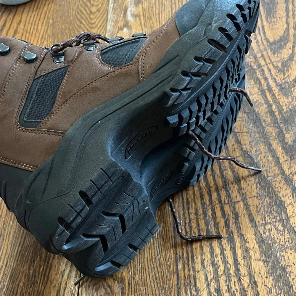 Red Head Men's Brown and Black Hiking Boots - Durable Outdoor Footwear